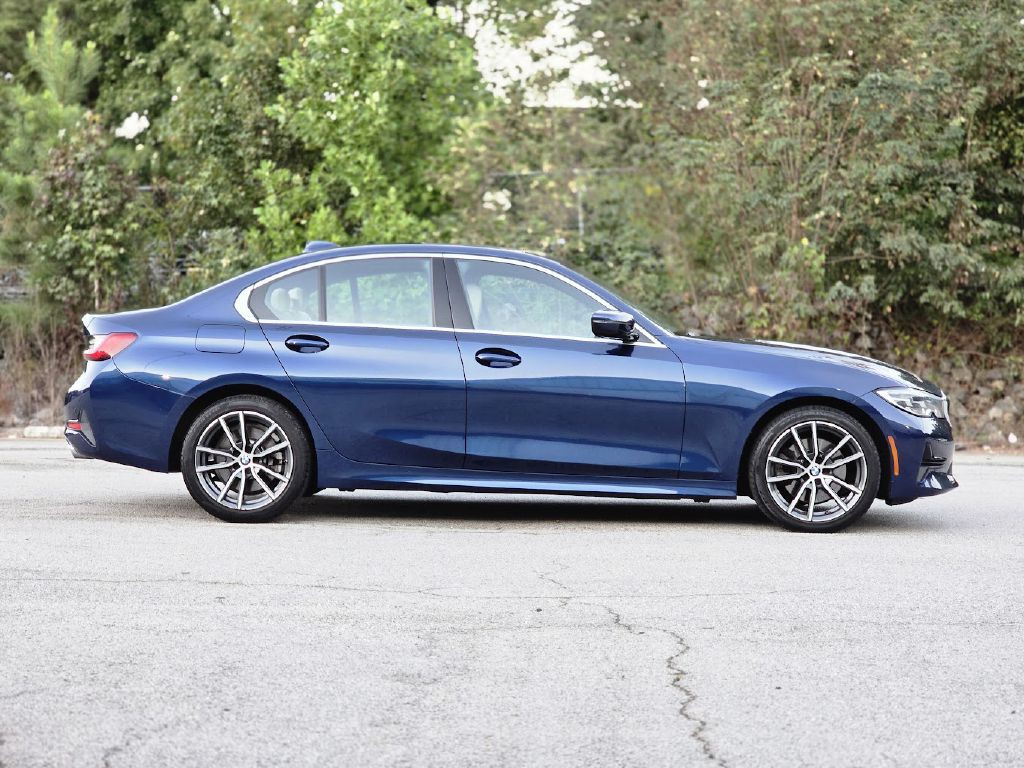 2019 BMW 3 Series Image 12