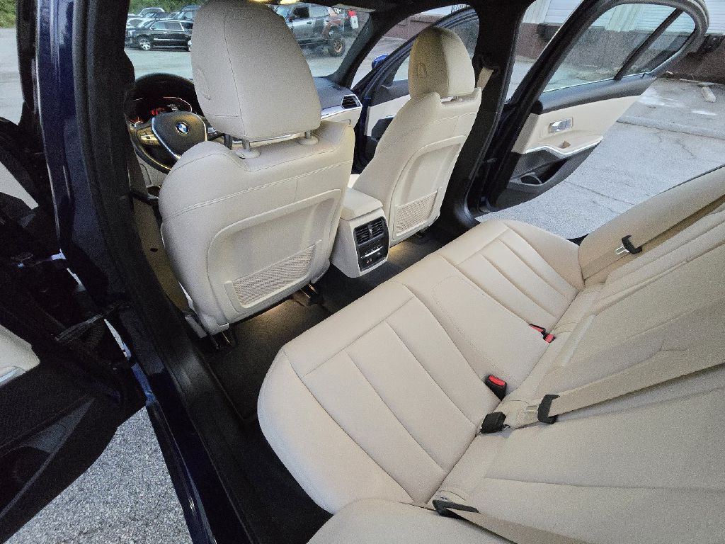 2019 BMW 3 Series Image 29