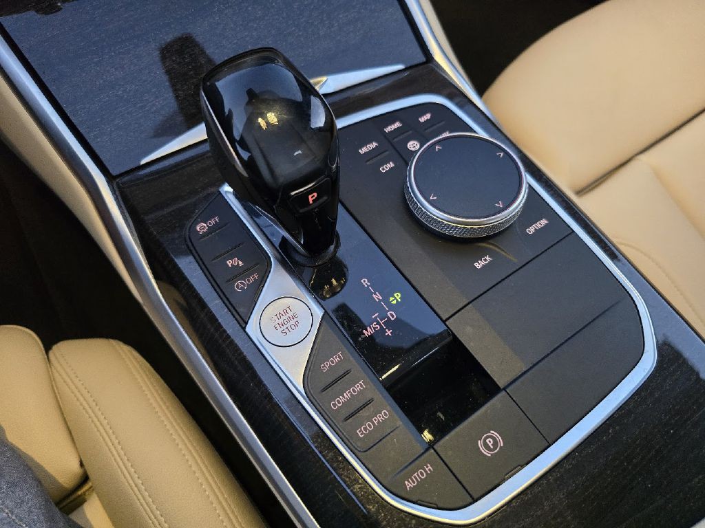 2019 BMW 3 Series Image 35