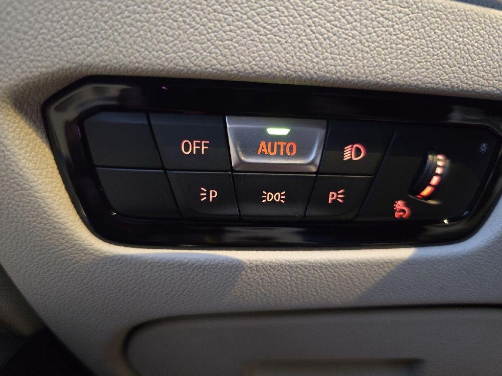 2019 BMW 3 Series Image 42