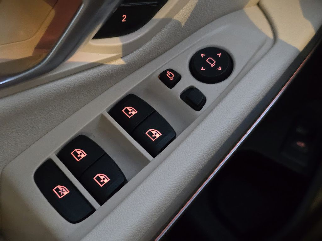 2019 BMW 3 Series Image 43