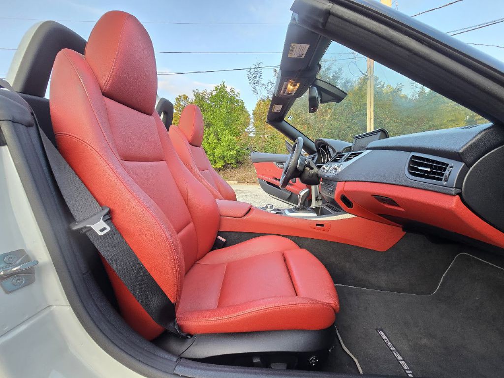 2011 BMW Z4 Image 27