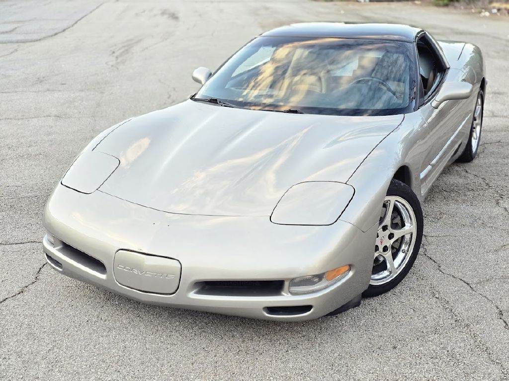 1999 Chevrolet Corvette Image 2