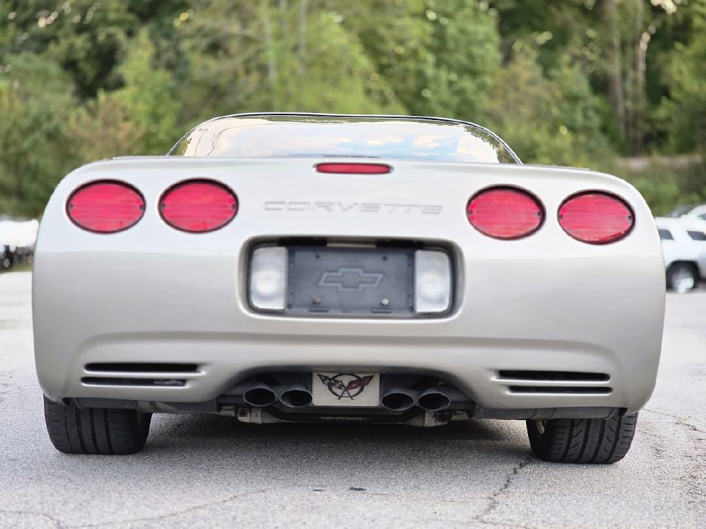 1999 Chevrolet Corvette Image 8