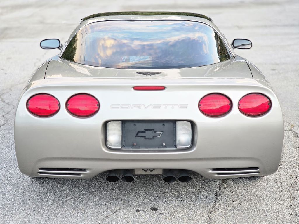 1999 Chevrolet Corvette Image 9