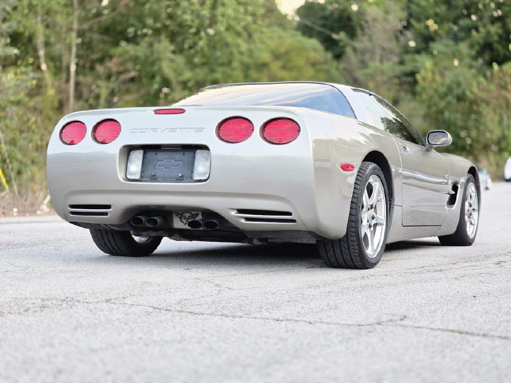 1999 Chevrolet Corvette Image 10