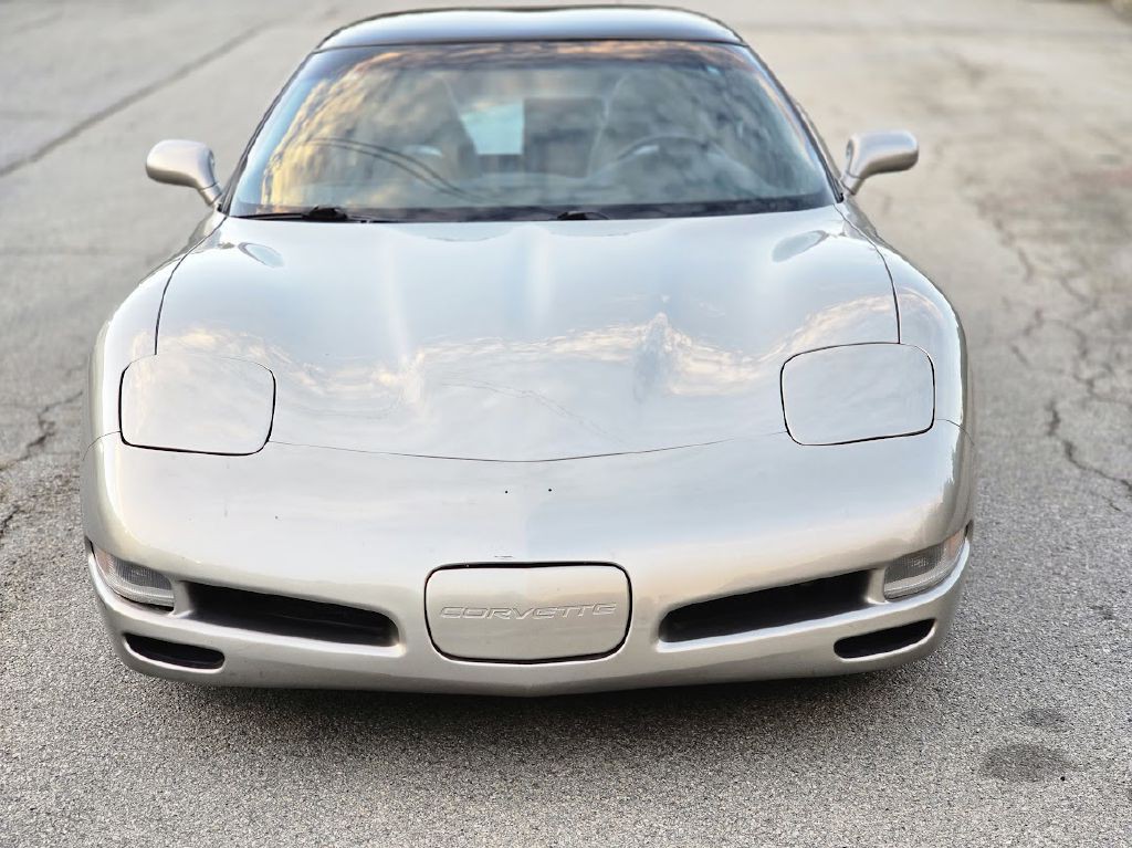 1999 Chevrolet Corvette Image 16