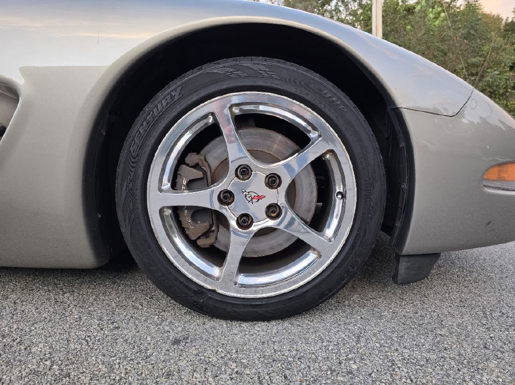 1999 Chevrolet Corvette Image 20