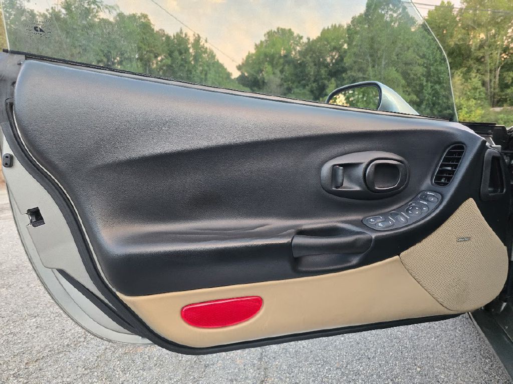 1999 Chevrolet Corvette Image 26