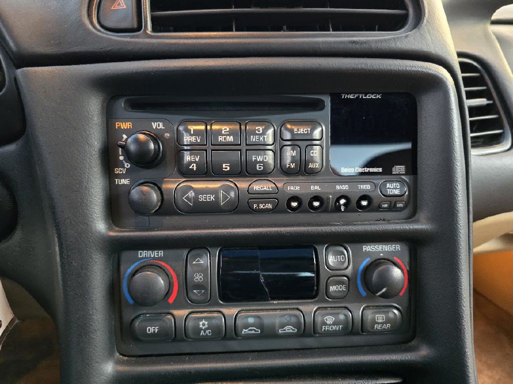 1999 Chevrolet Corvette Image 28