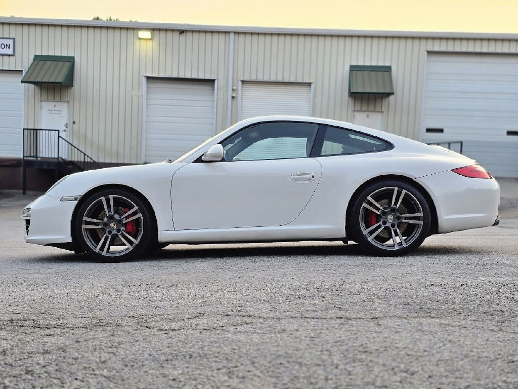 2011 Porsche 911 Image 4