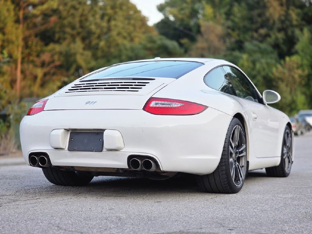 2011 Porsche 911 Image 9
