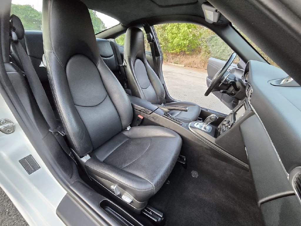 2011 Porsche 911 Image 25