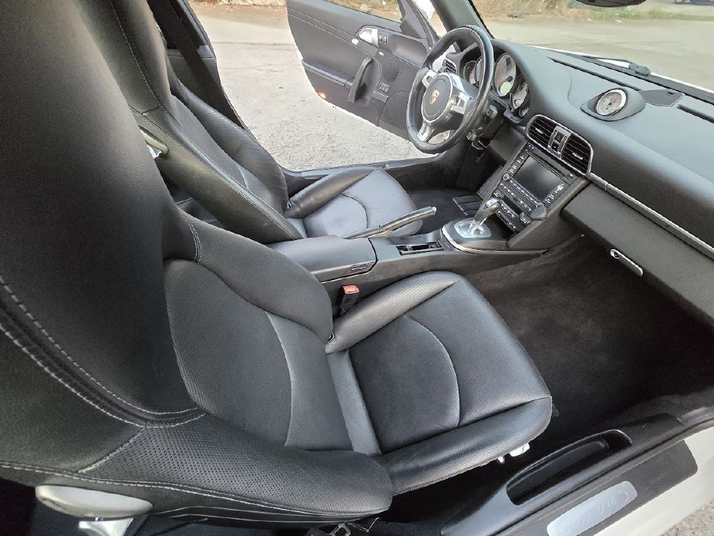 2011 Porsche 911 Image 27
