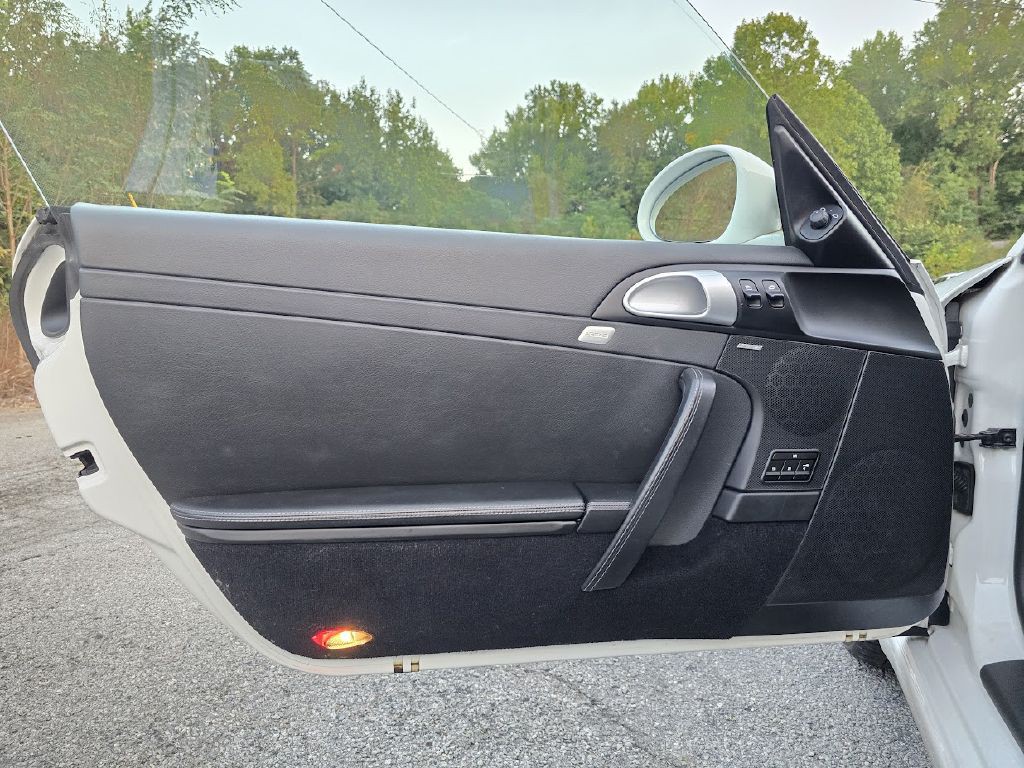 2011 Porsche 911 Image 31