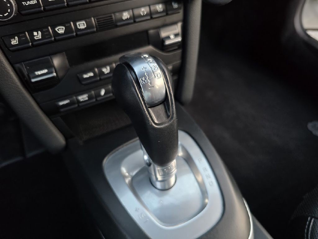 2011 Porsche 911 Image 34