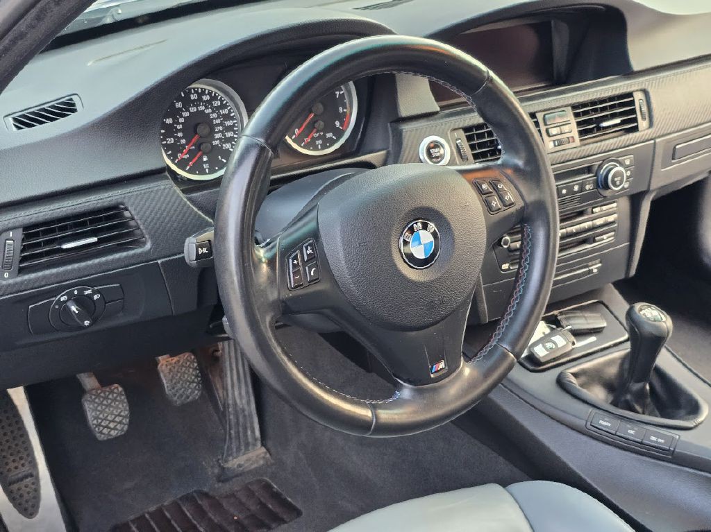 2008 BMW M3 Image 32