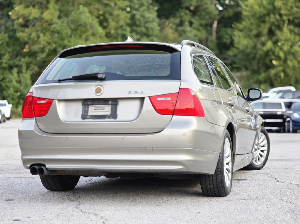 2009 BMW 3 Series Image 3