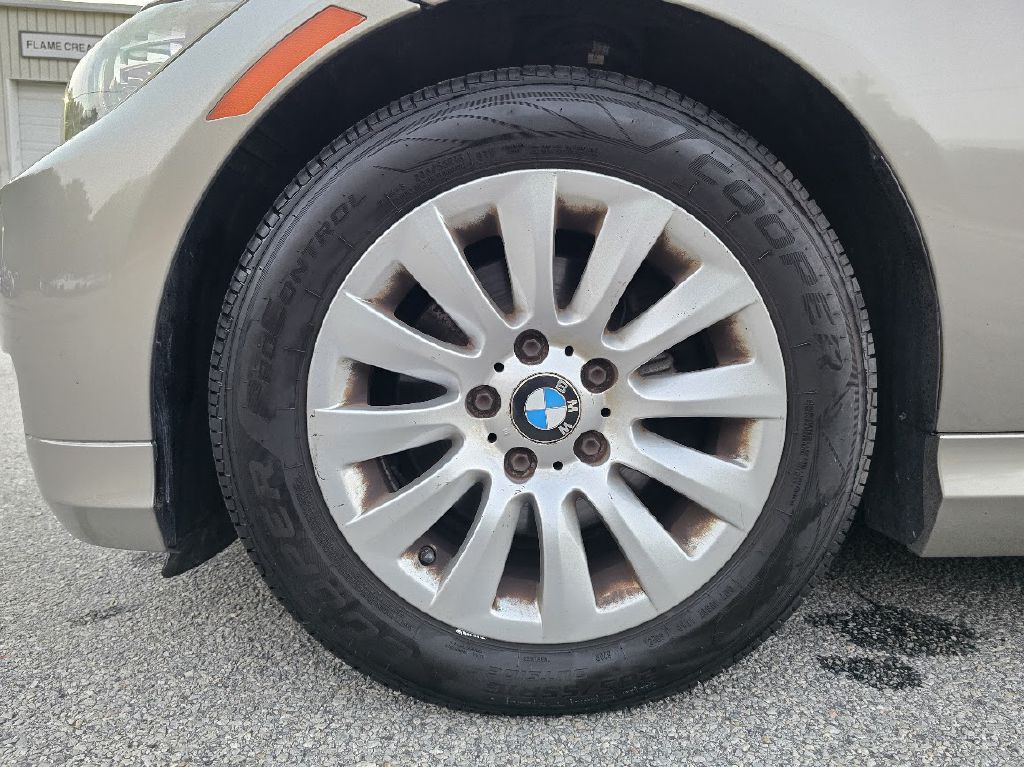 2009 BMW 3 Series Image 12