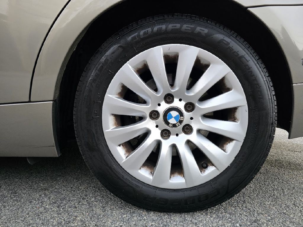 2009 BMW 3 Series Image 13