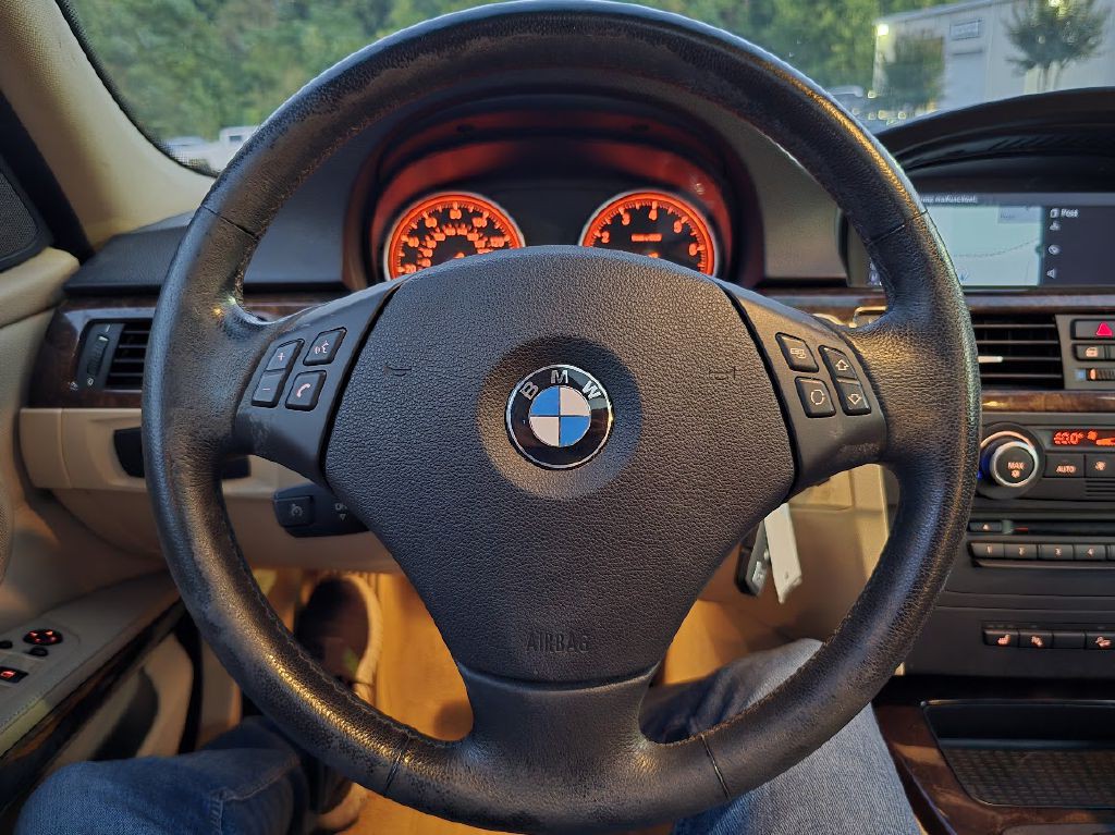 2009 BMW 3 Series Image 28
