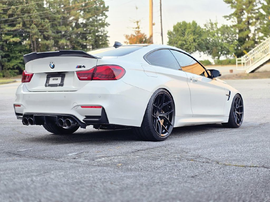 2020 BMW M4 Image 9