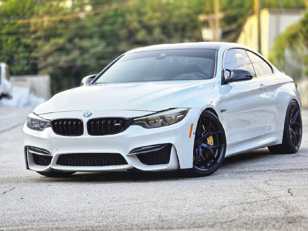 2020 BMW M4 Image 3