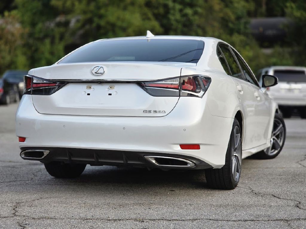 2017 Lexus GS 350 Image 2