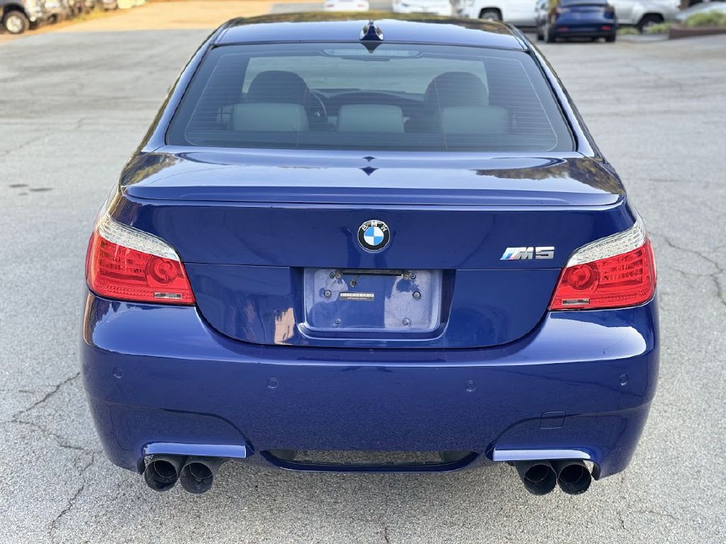 2008 BMW M5 Image 8