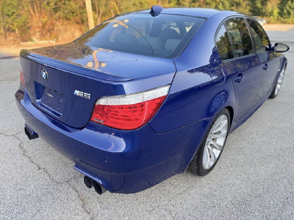 2008 BMW M5 Image 9