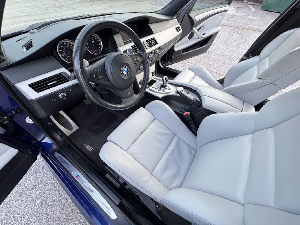 2008 BMW M5 Image 26