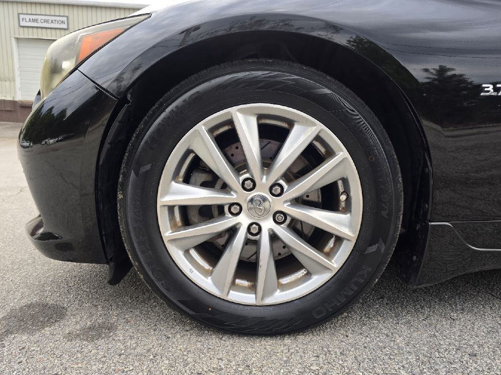 2014 INFINITI Q50 Image 16