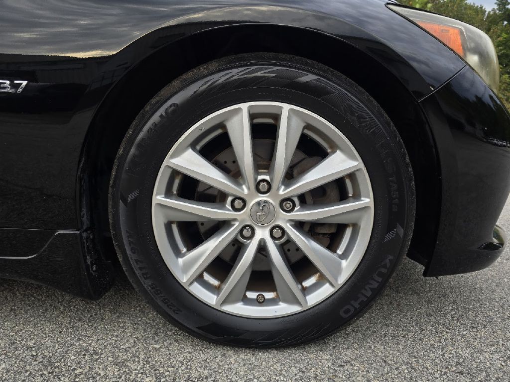 2014 INFINITI Q50 Image 19