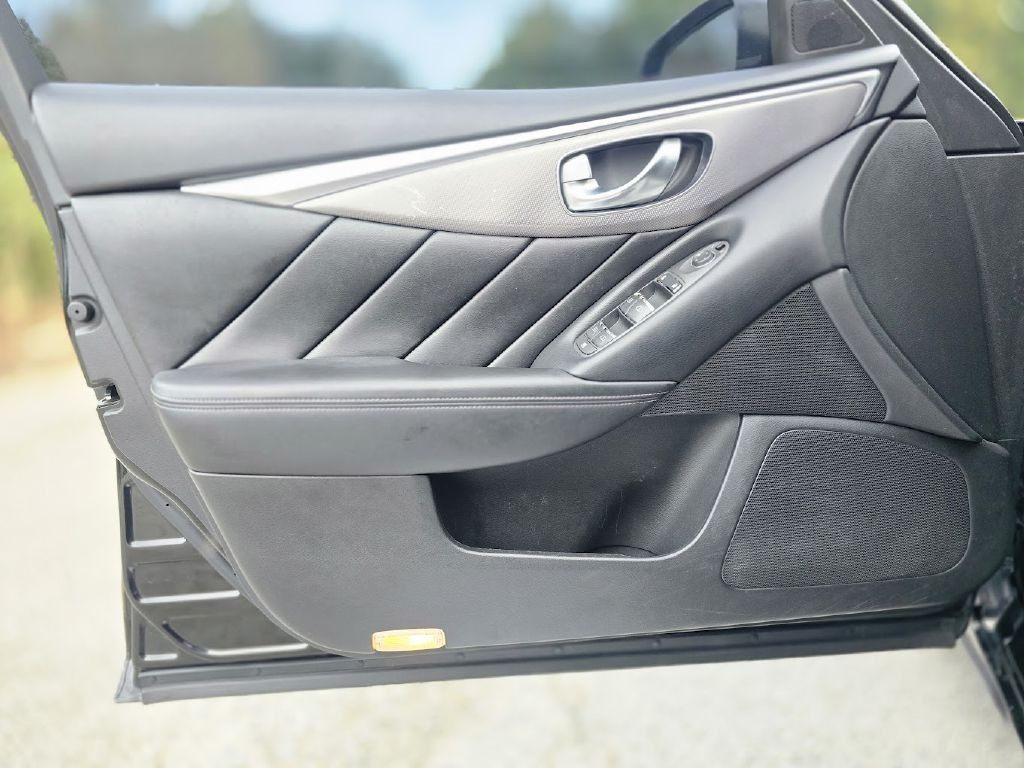 2014 INFINITI Q50 Image 28
