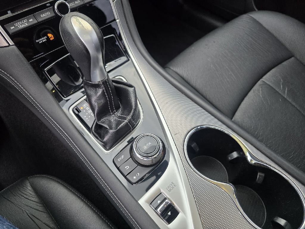 2014 INFINITI Q50 Image 29