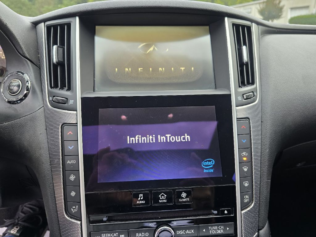 2014 INFINITI Q50 Image 30