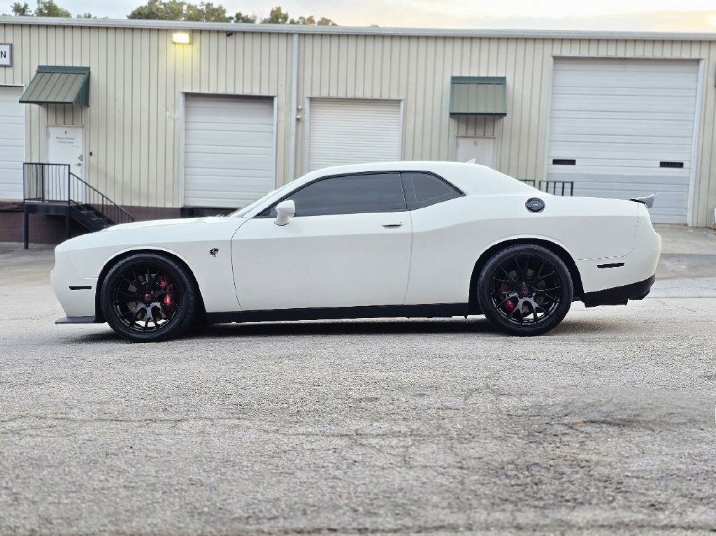 2016 Dodge Challenger Image 5