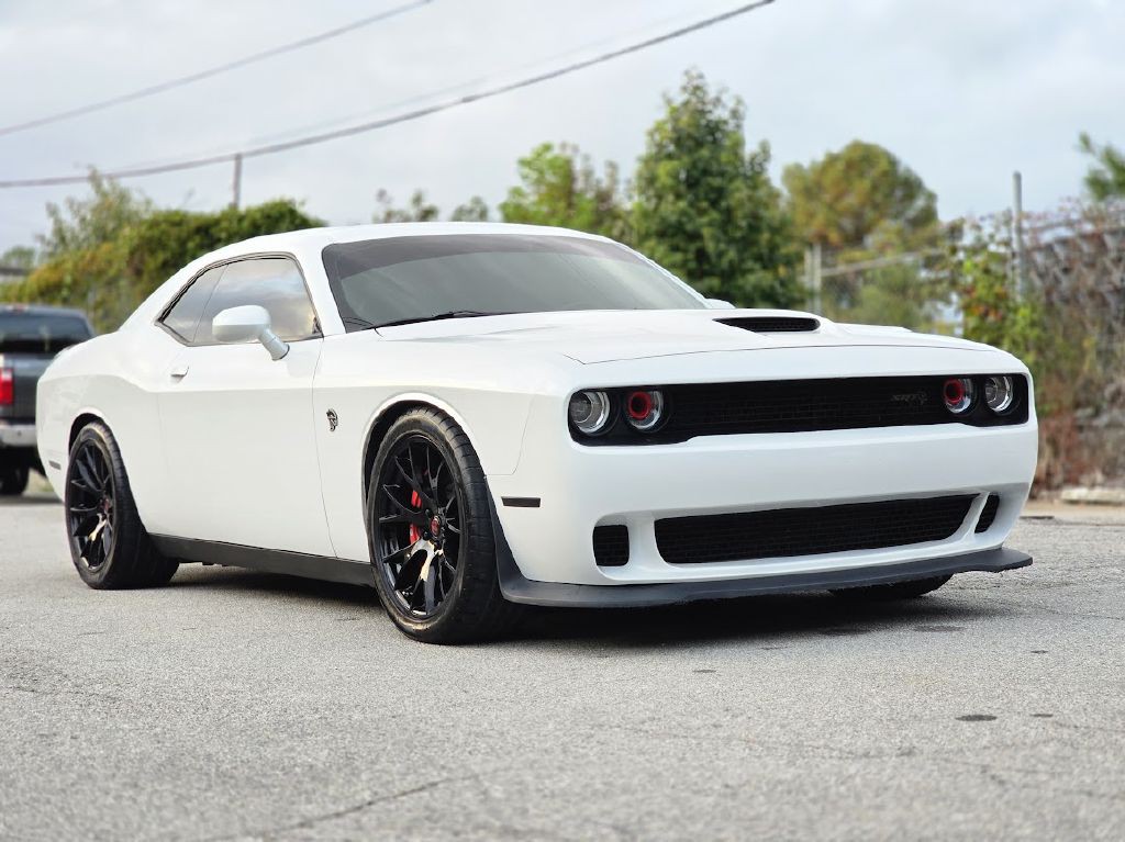 2016 Dodge Challenger Image 15