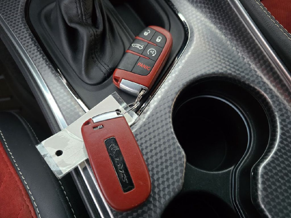 2016 Dodge Challenger Image 33