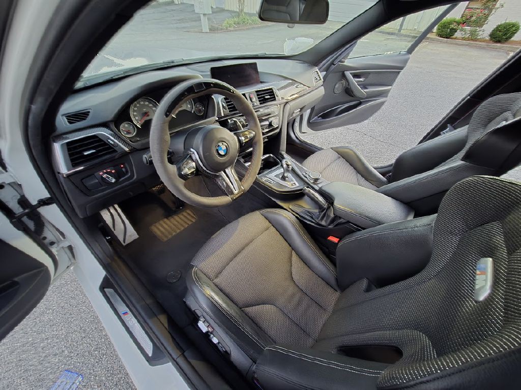 2017 BMW M3 Image 8