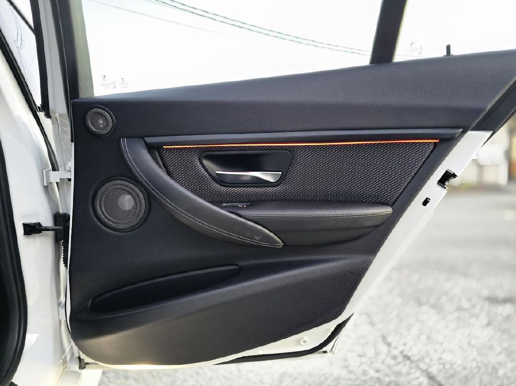 2017 BMW M3 Image 12