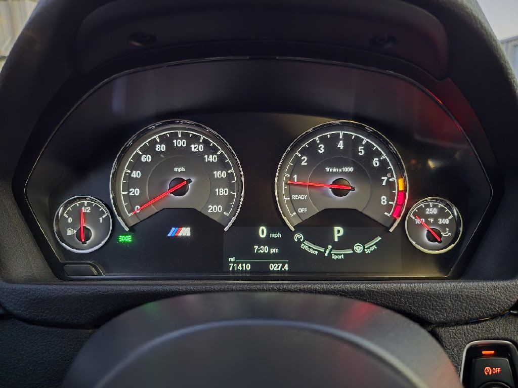 2017 BMW M3 Image 15