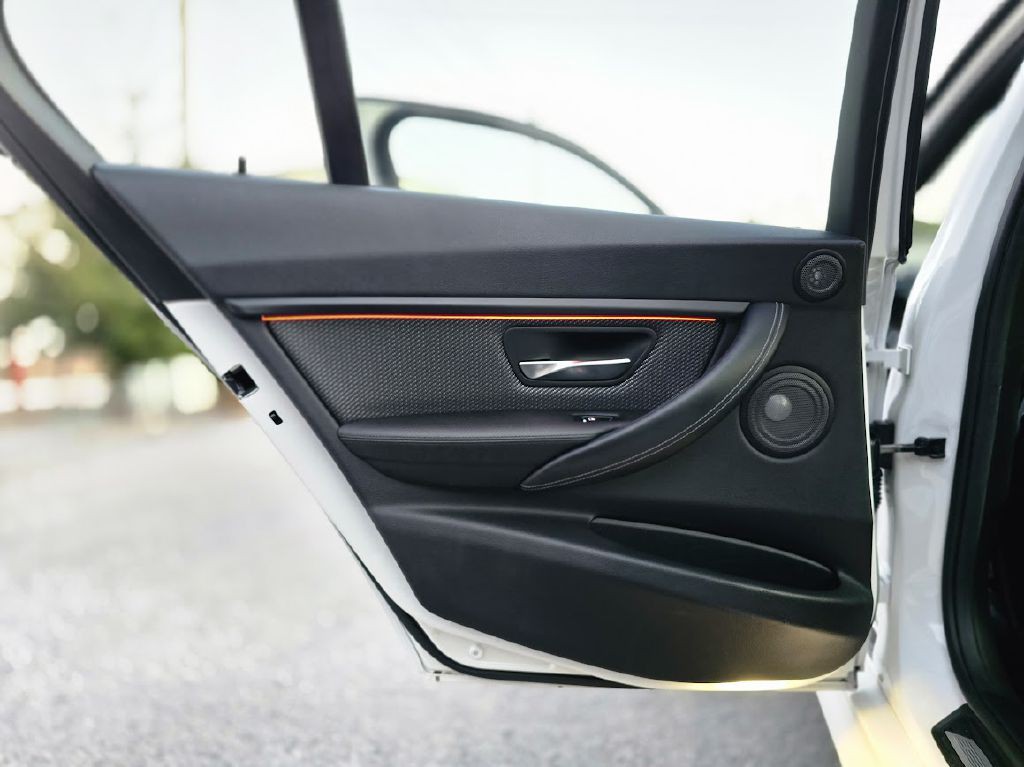 2017 BMW M3 Image 25