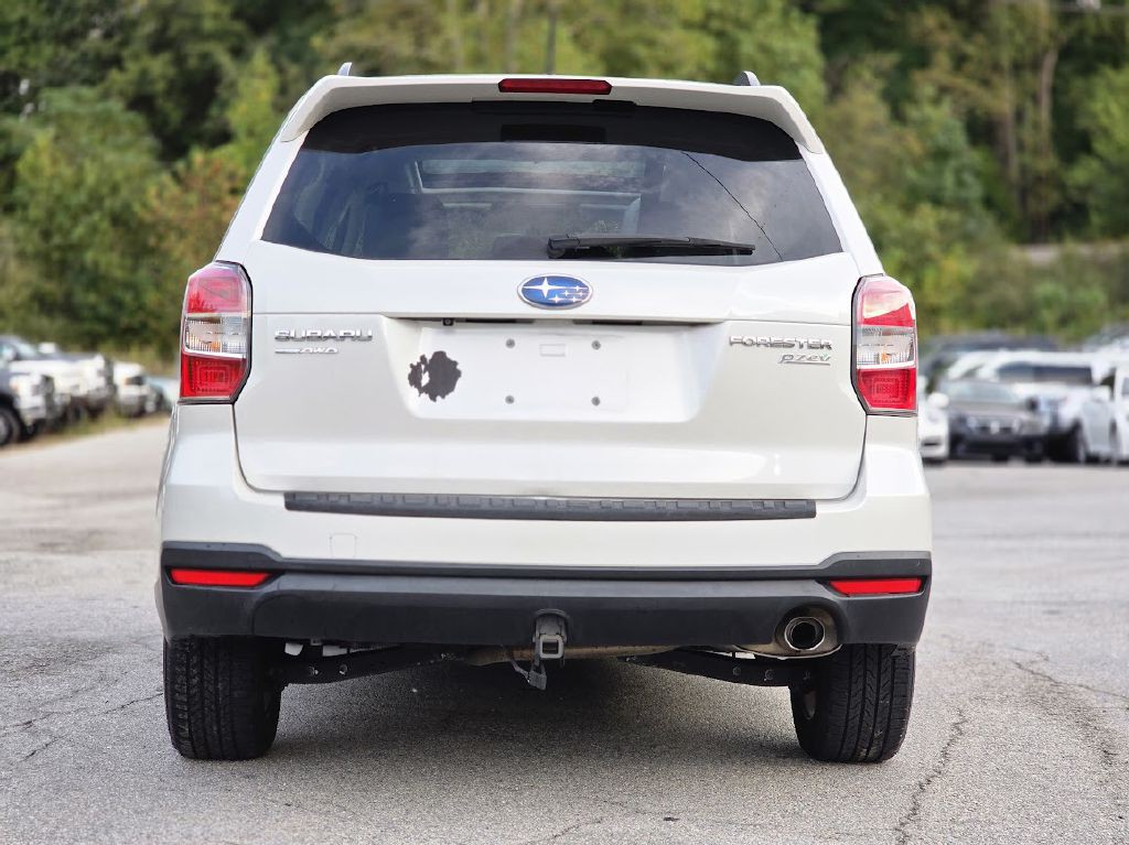2015 Subaru Forester Image 6