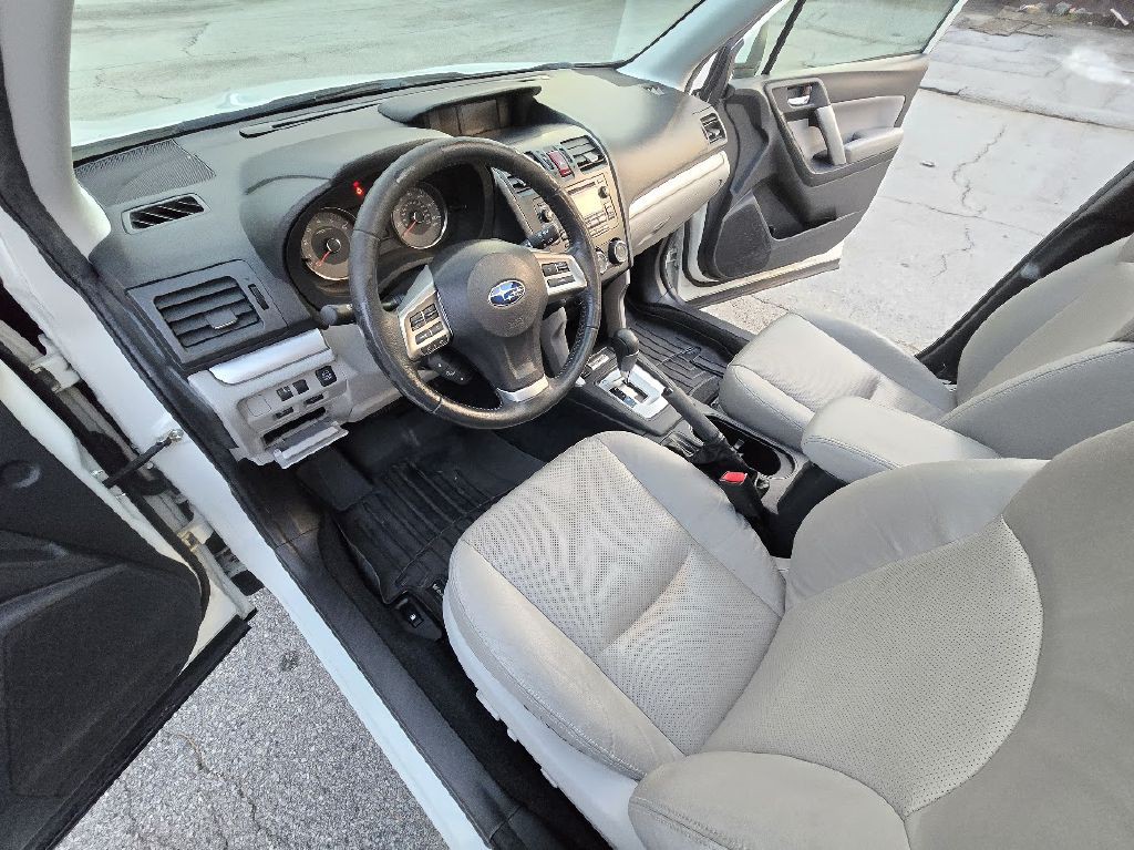 2015 Subaru Forester Image 18