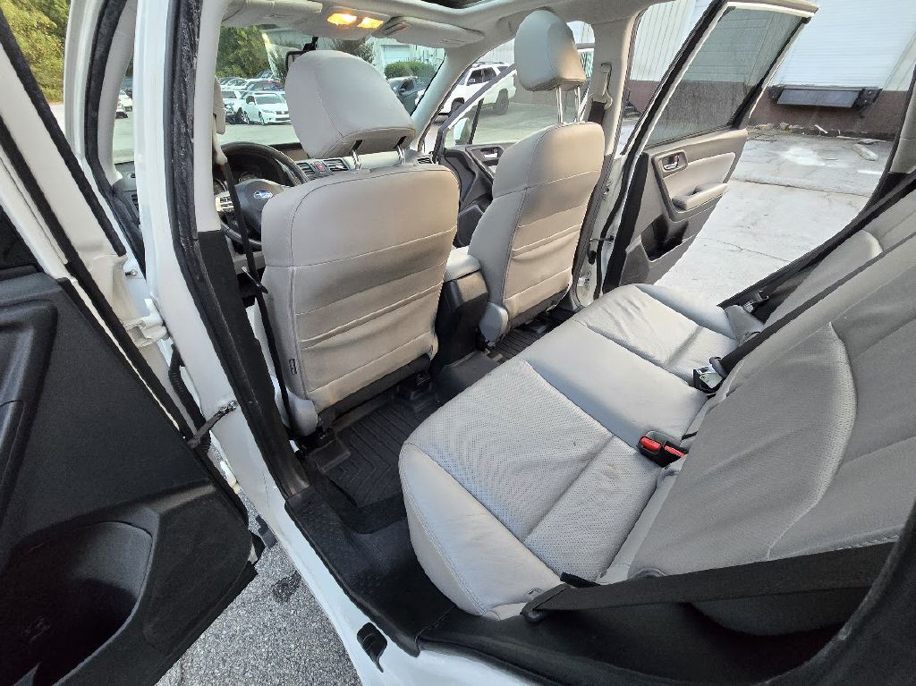2015 Subaru Forester Image 21