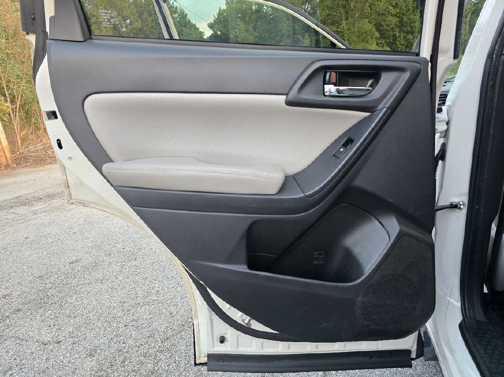 2015 Subaru Forester Image 29