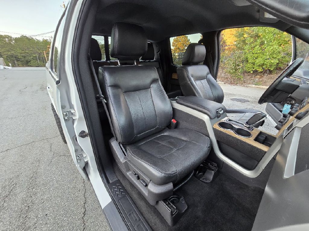 2011 Ford F-150 Image 25