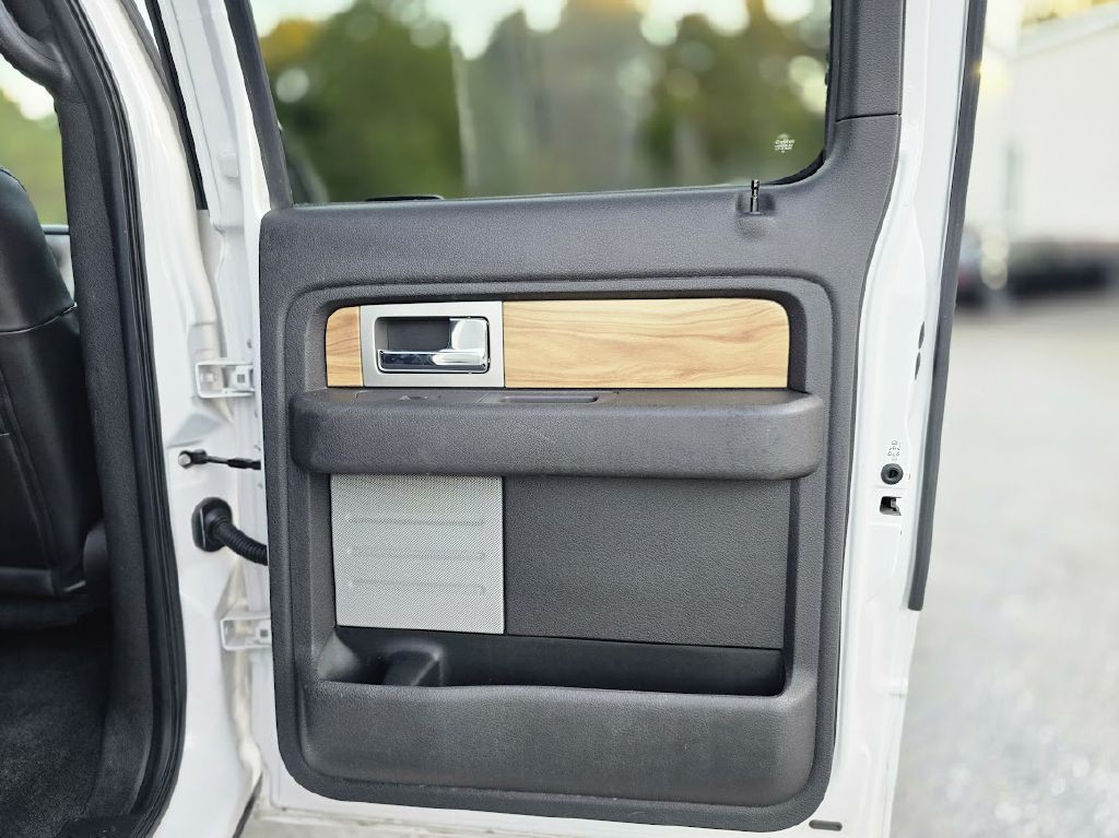 2011 Ford F-150 Image 27
