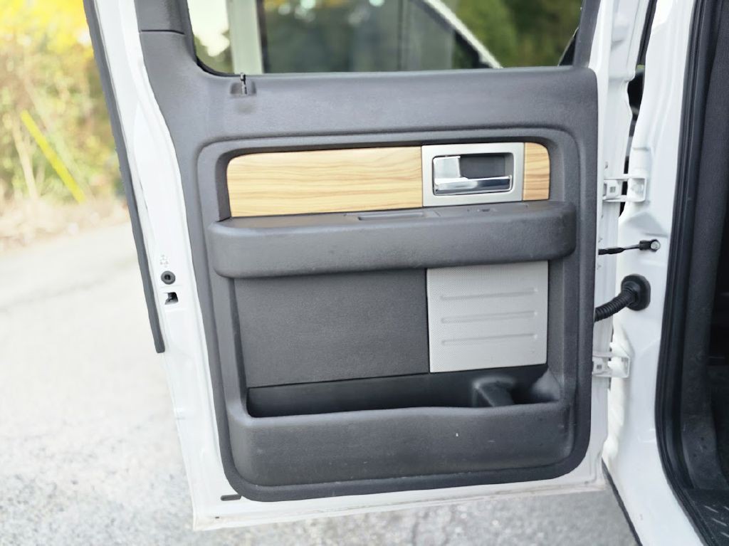 2011 Ford F-150 Image 28